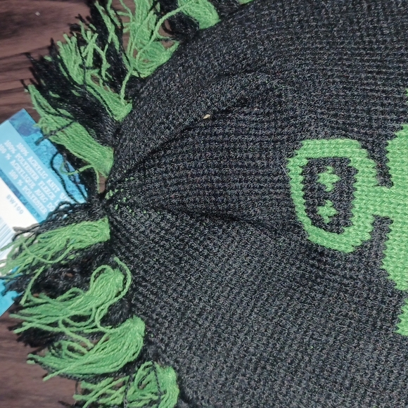 Bnwt Kids mohawk winter hat green and black - Picture 7 of 17